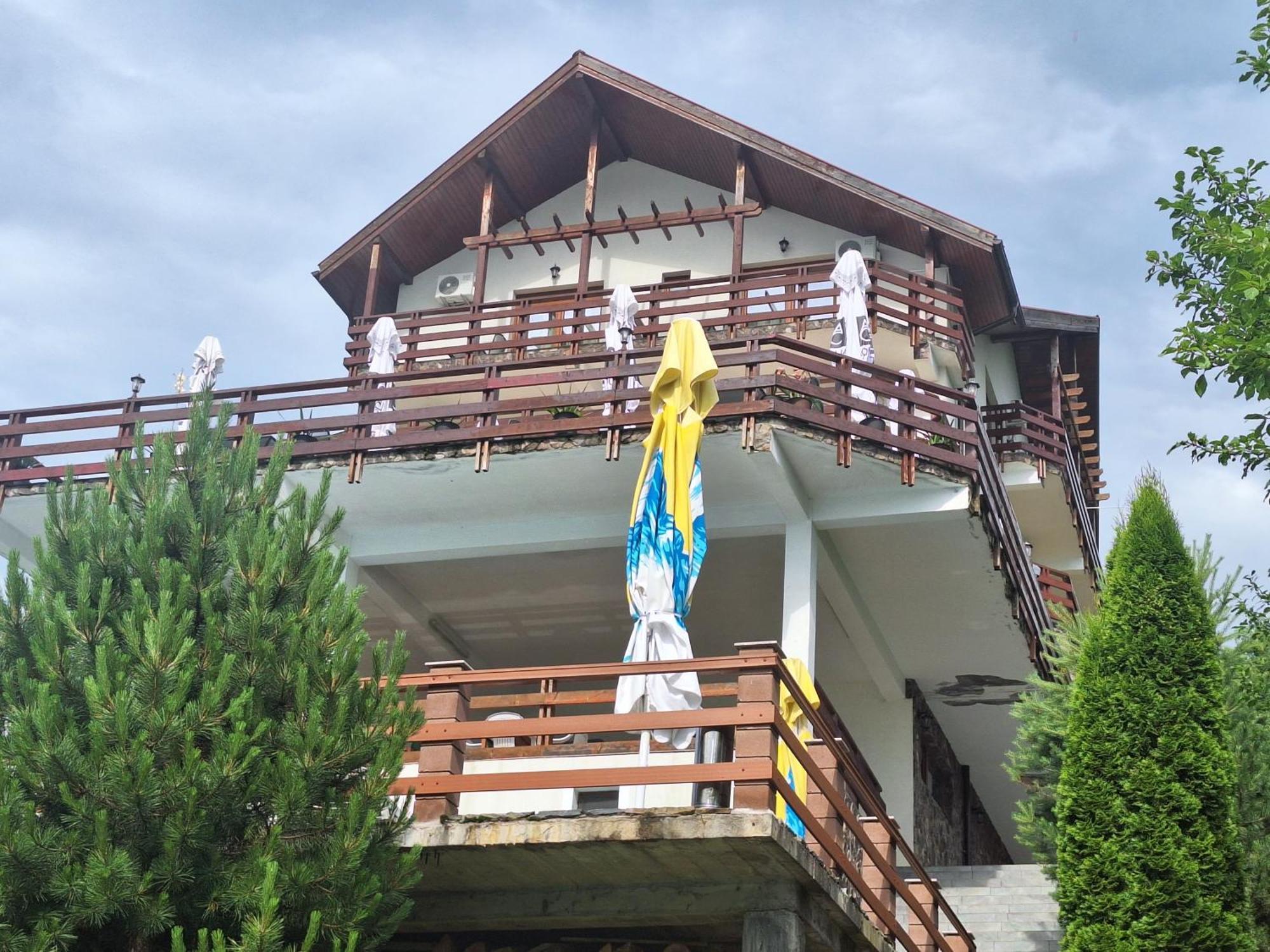 Pensiunea Belvedere Cincis Ngoại thất bức ảnh